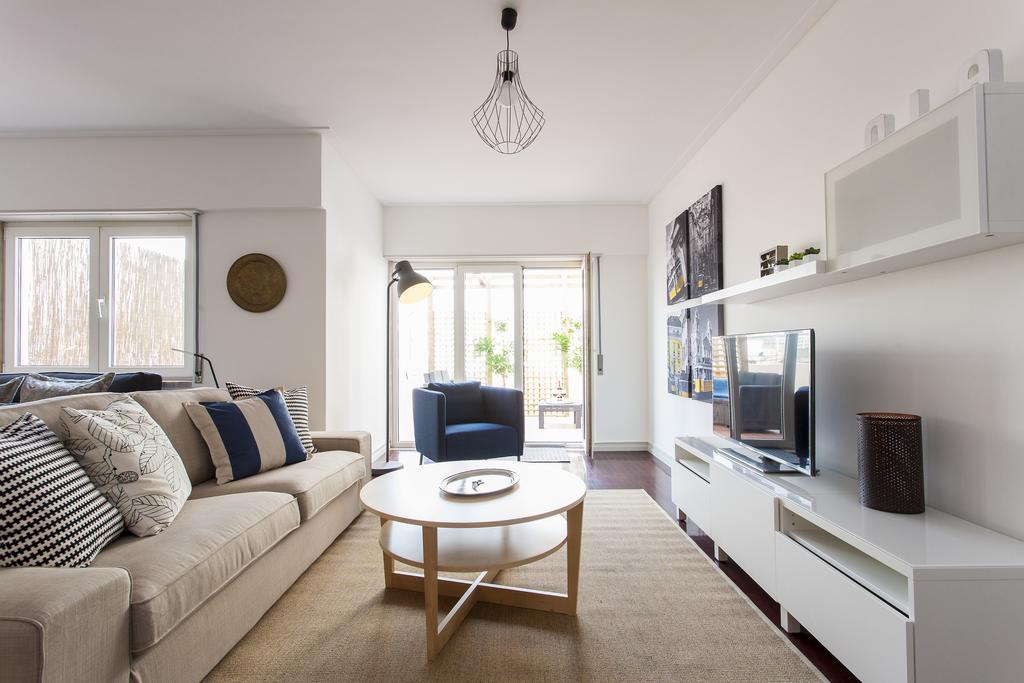 Joivy Superb 1-Bed Apt With Workspace And Terrace, Close To Avenida Da Liberdade Lisboa Extérieur photo